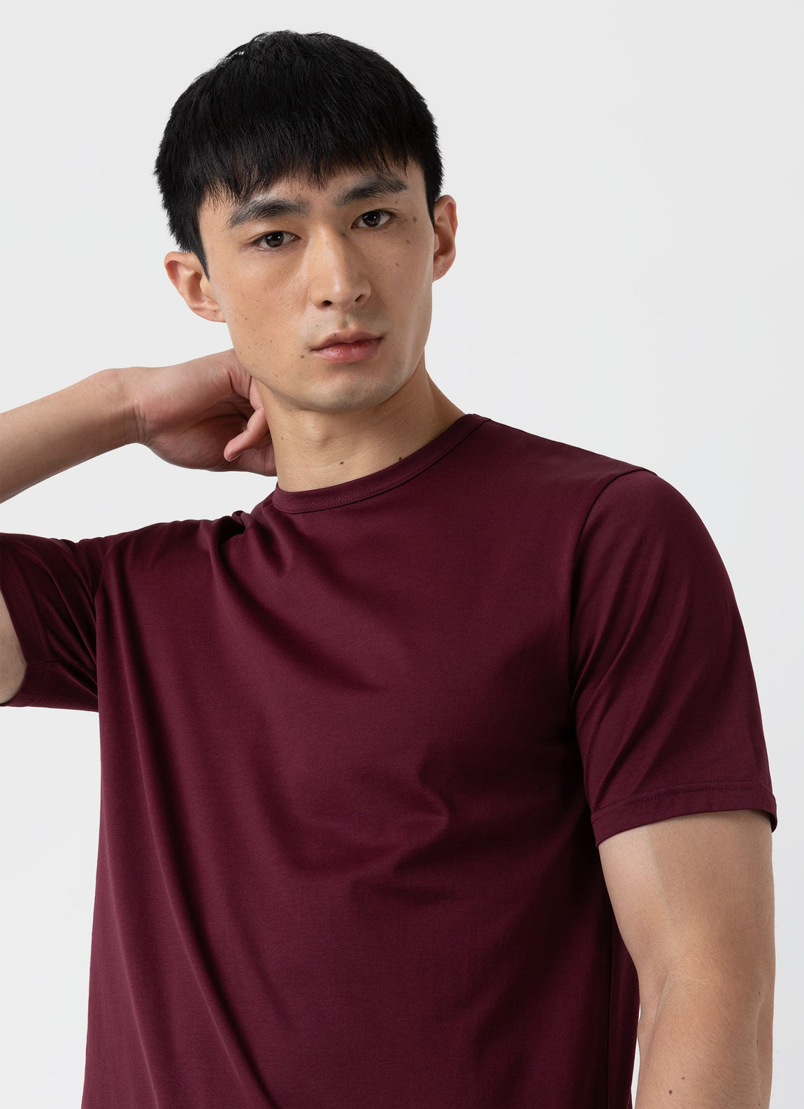 Men's Classic T-shirt in Vino