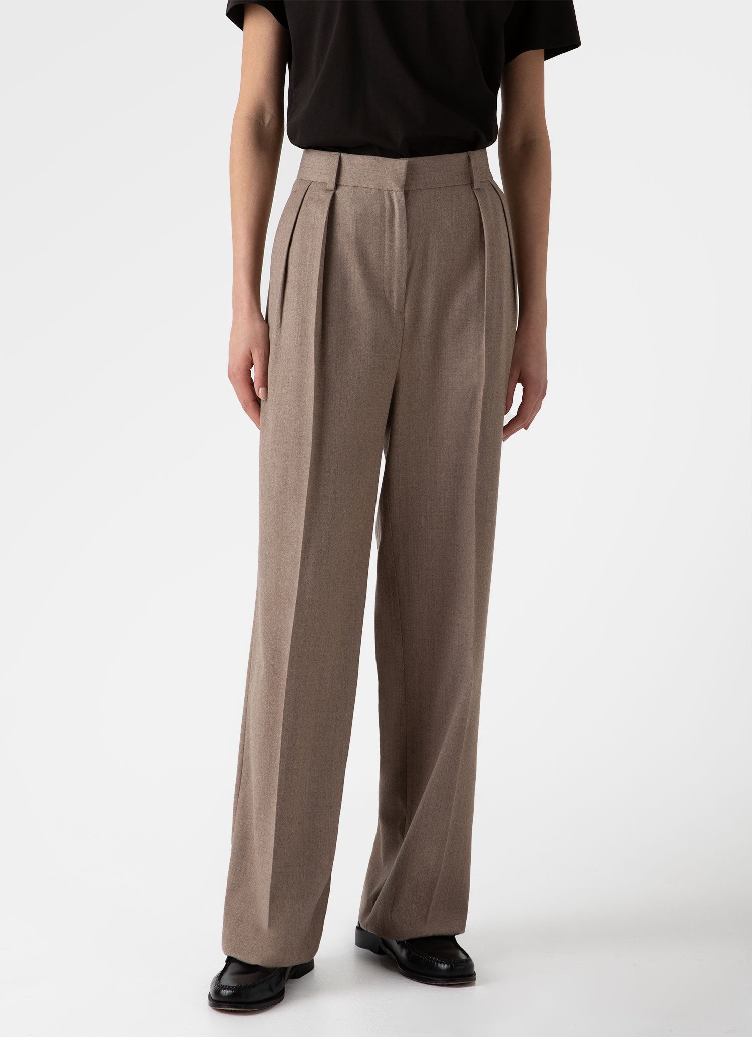 Women's Pleated Wool Flannel Trouser in Oatmeal Melange